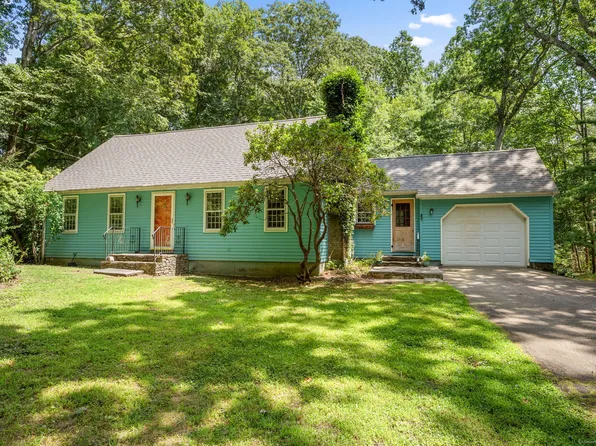 258 School House Road, Old Saybrook, CT 06475