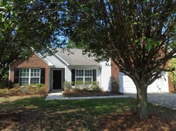10921 Gardenia St, Charlotte, NC 28215