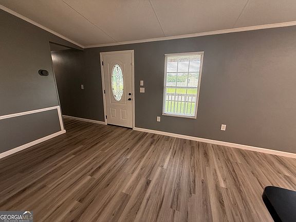 3rd image of 240 Bayberry Dr