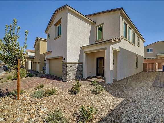 3rd image of 9929 Lost Horse Ave