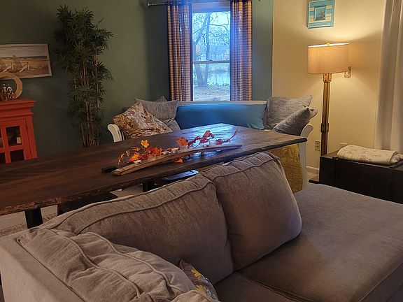 2nd image of 309 Norfolk Ave #303