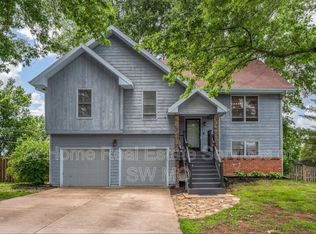 5445 S Franklin Ave, Springfield, MO 65810