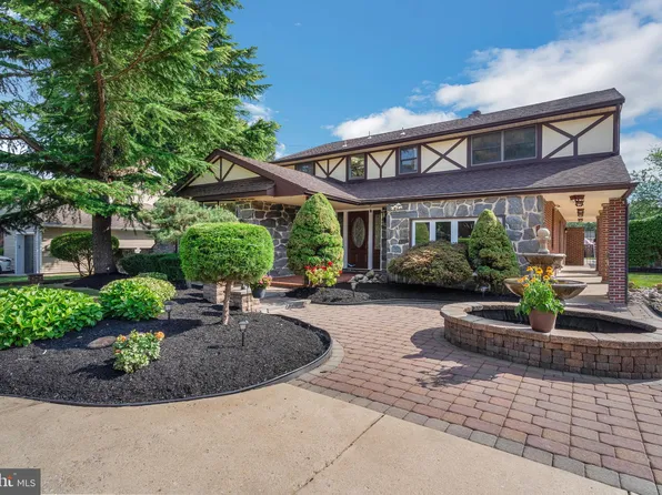 103 Daytona Ave, Cherry Hill, NJ 08034