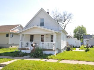 1621 N St SW, Cedar Rapids, IA 52404