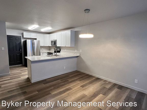 4th image of 2361 Canary Ct Unit A