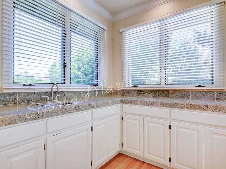 4626 Bennett View Dr — Photo 25