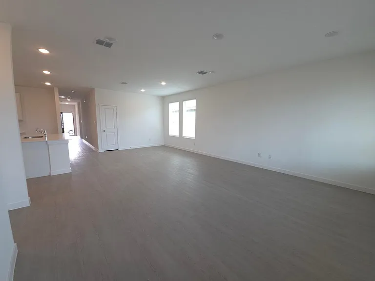 243 Juanita Way — Photo 16