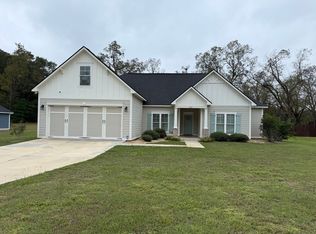 263 Buck Run Dr, Leesburg, GA 31763