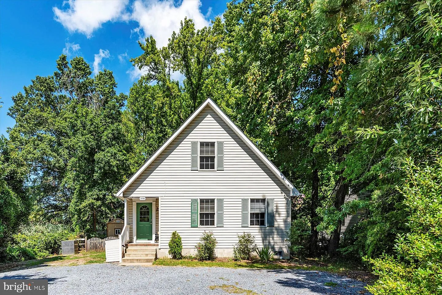 516 Romancoke Rd photo 1