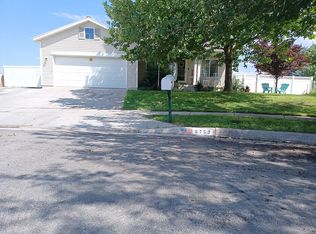 8753 W Black Currant Ct, Magna, UT 84044