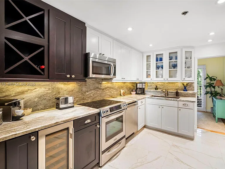 2332 Fisher Island Dr #4302 — Photo 26
