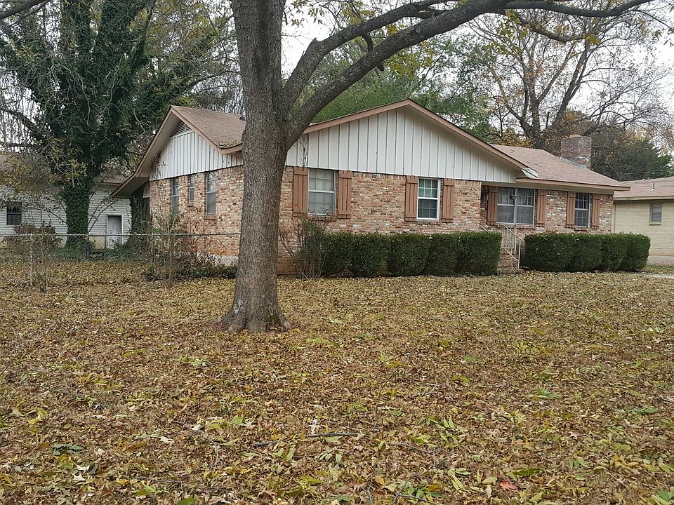 2nd image of 3101 Forsythe Dr NW