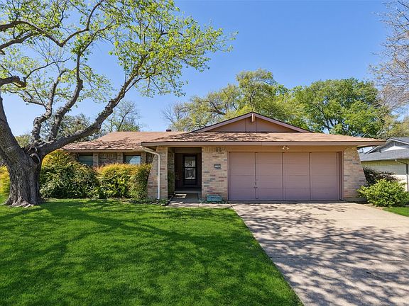 1301 Roundtree Dr, Euless, TX 76039 | Zillow