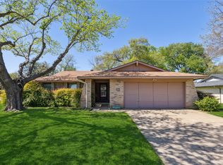 1301 Roundtree Dr, Euless, TX 76039