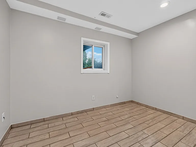 8808 Eureka Ln — Photo 22