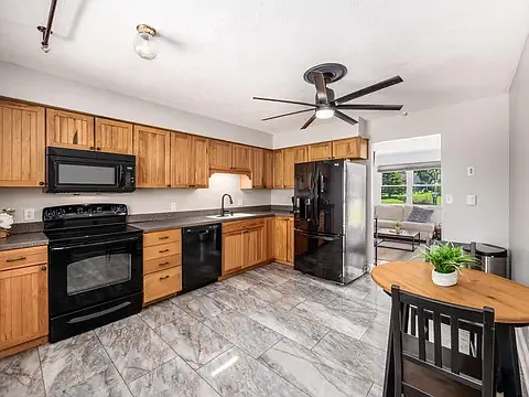 568 Wagon Wheel Ln — Photo 19