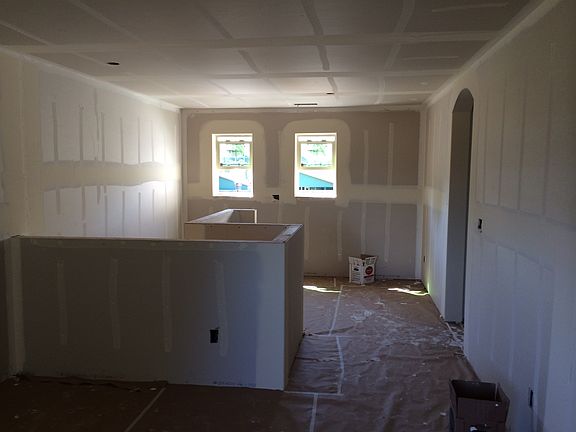 2nd image of 10112 NE 124th Ave