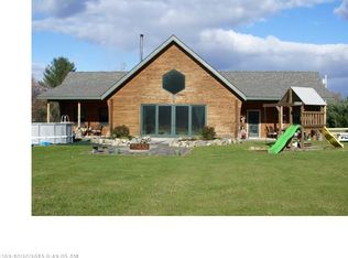 17 Crooked Creek Dr, Canaan, ME 04924