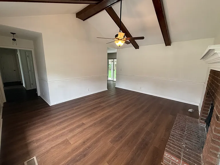 153 Arsenal Dr — Photo 3