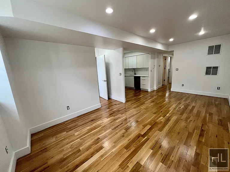 225 Macdougal St #1 — Photo 3