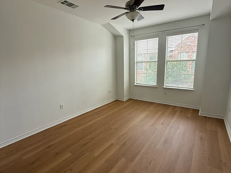 1211 Lake Pointe Way — Photo 22