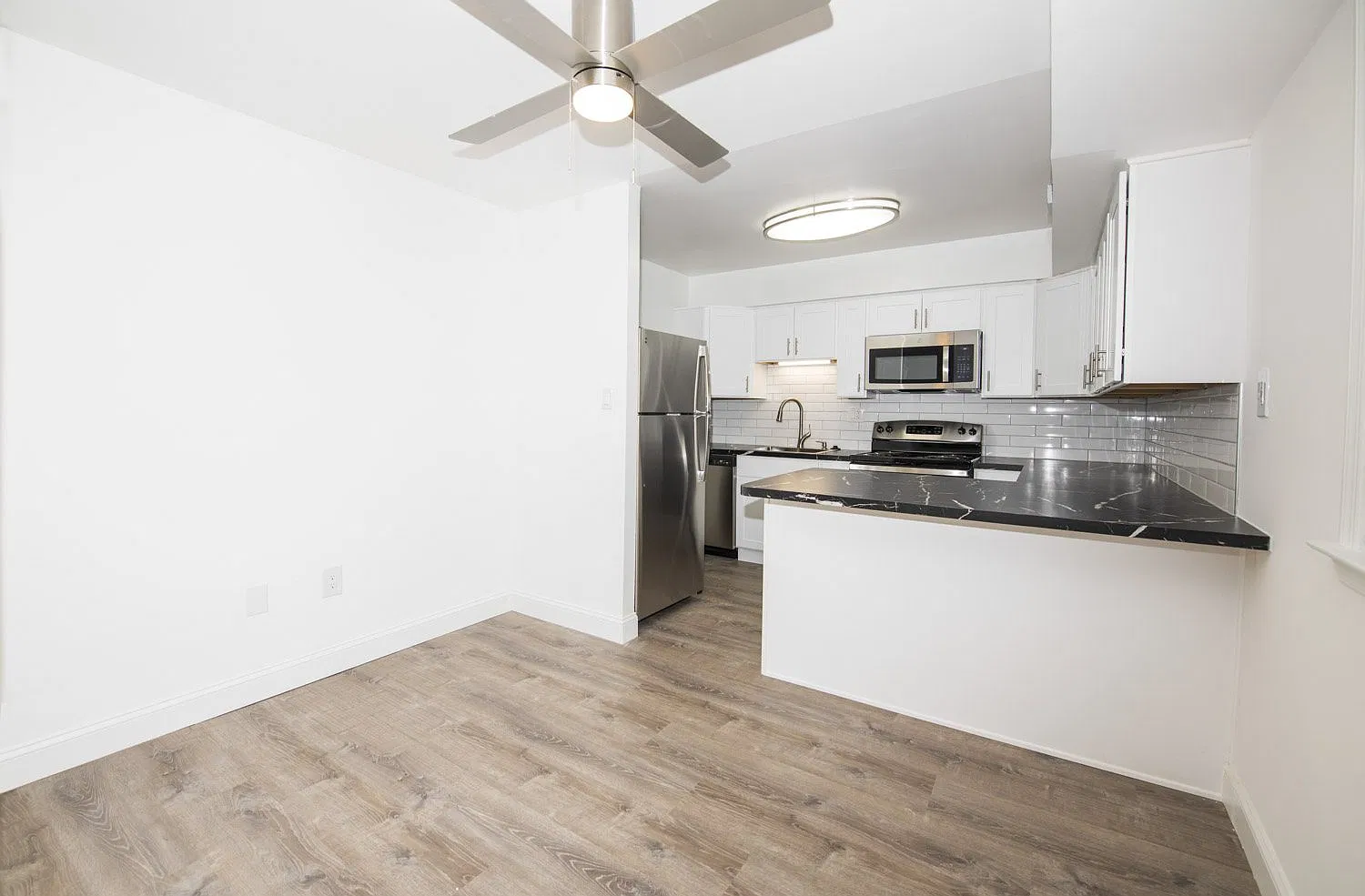 Bucks Run Apts. — Photo 3
