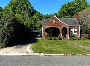 122 Kenan St, Chapel Hill, NC 27516