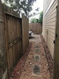 2920 Clay St — Photo 34
