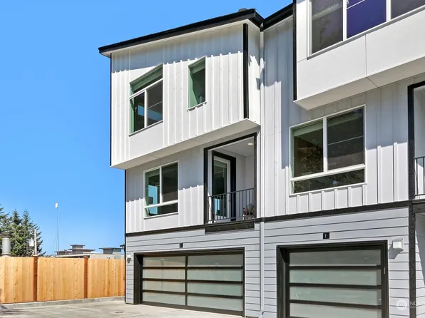 922 N 200th Street #F, Shoreline, WA 98133