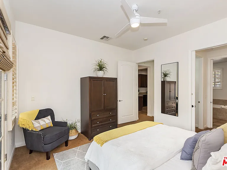 48613 Classic Dr — Photo 12