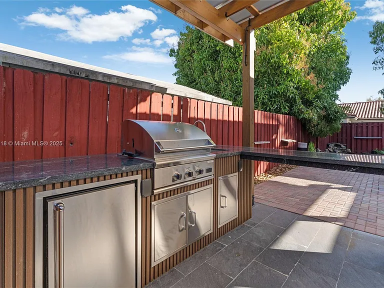 14517 SW 98th Ter — Photo 29