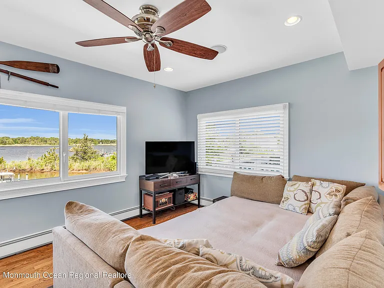 1613 Northstream Pkwy — Photo 11
