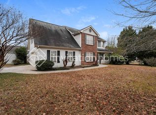 3878 Summer Leigh Ct, Loganville, GA 30052