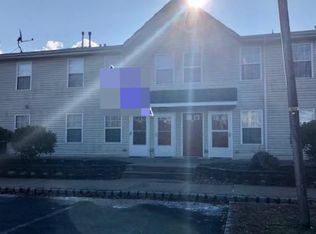 34 Manor Dr, Burlington, NJ 08016