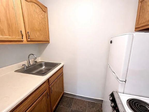 4th image of 5559 Bartlett St APT A6