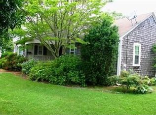 43 Library Ln, Chatham, MA 02633