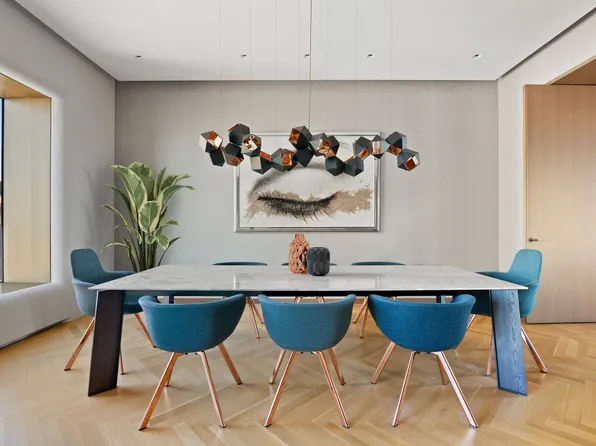 551 West 21st Street image 5 of 20