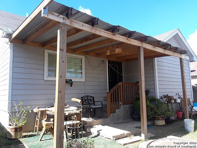 2nd image of 2446 Bermuda Dr