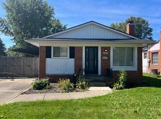 23630 Allor St, Saint Clair Shores, MI 48082