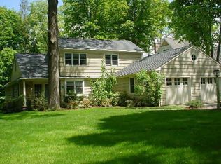 2 Silver Birch Rd, Ridgefield, CT 06877