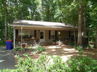109 Windy Hills Rd, Cleveland, GA 30528