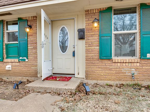 3rd image of 3504 Bangor Ct W