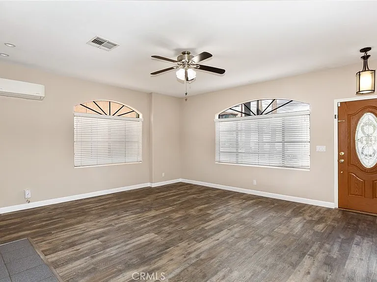 1403 W Santa Cruz St — Photo 10