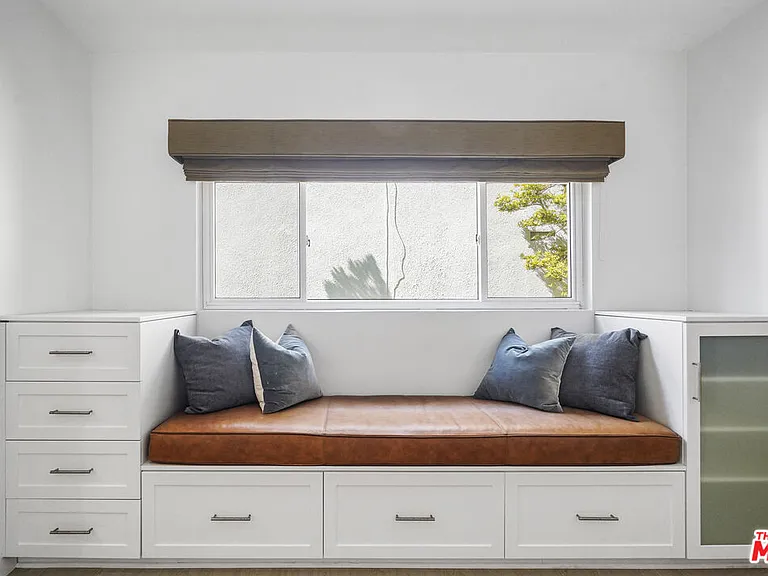 18101 Coastline Dr — Photo 23