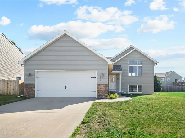 3313 Poplar Dr SW, Bondurant, IA 50035