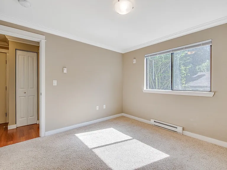 Whispering Brook Apartments — Photo 17