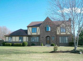 3230 Woodland Ct S, North Tonawanda, NY 14120