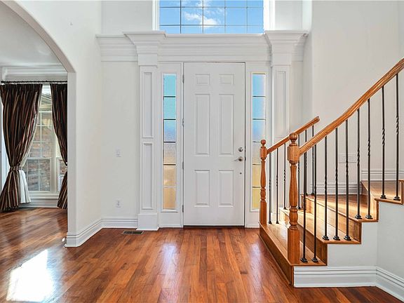 3rd image of 645 N Riding Ridge Ln