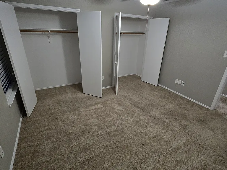 5704 Giddyup Ln — Photo 5
