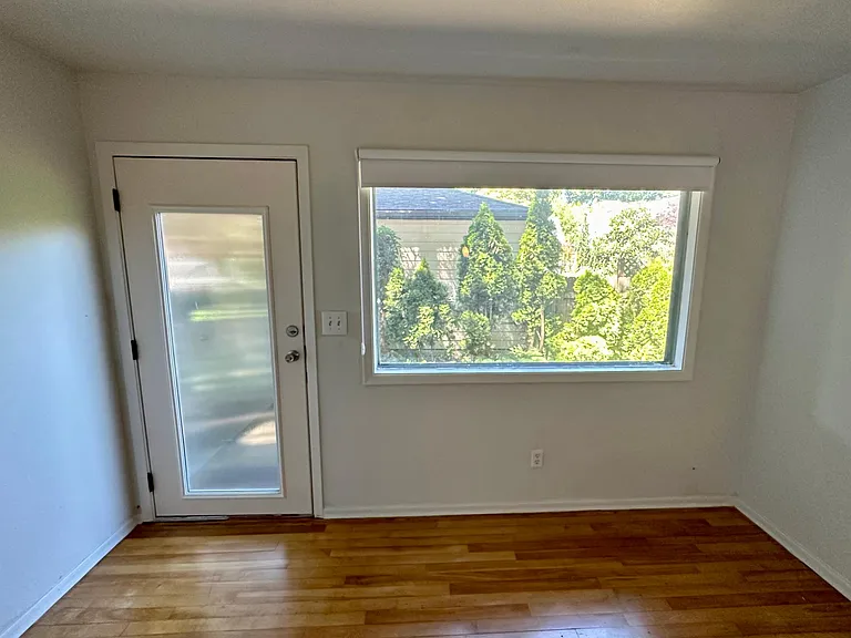 2031 N McClellan St — Photo 5